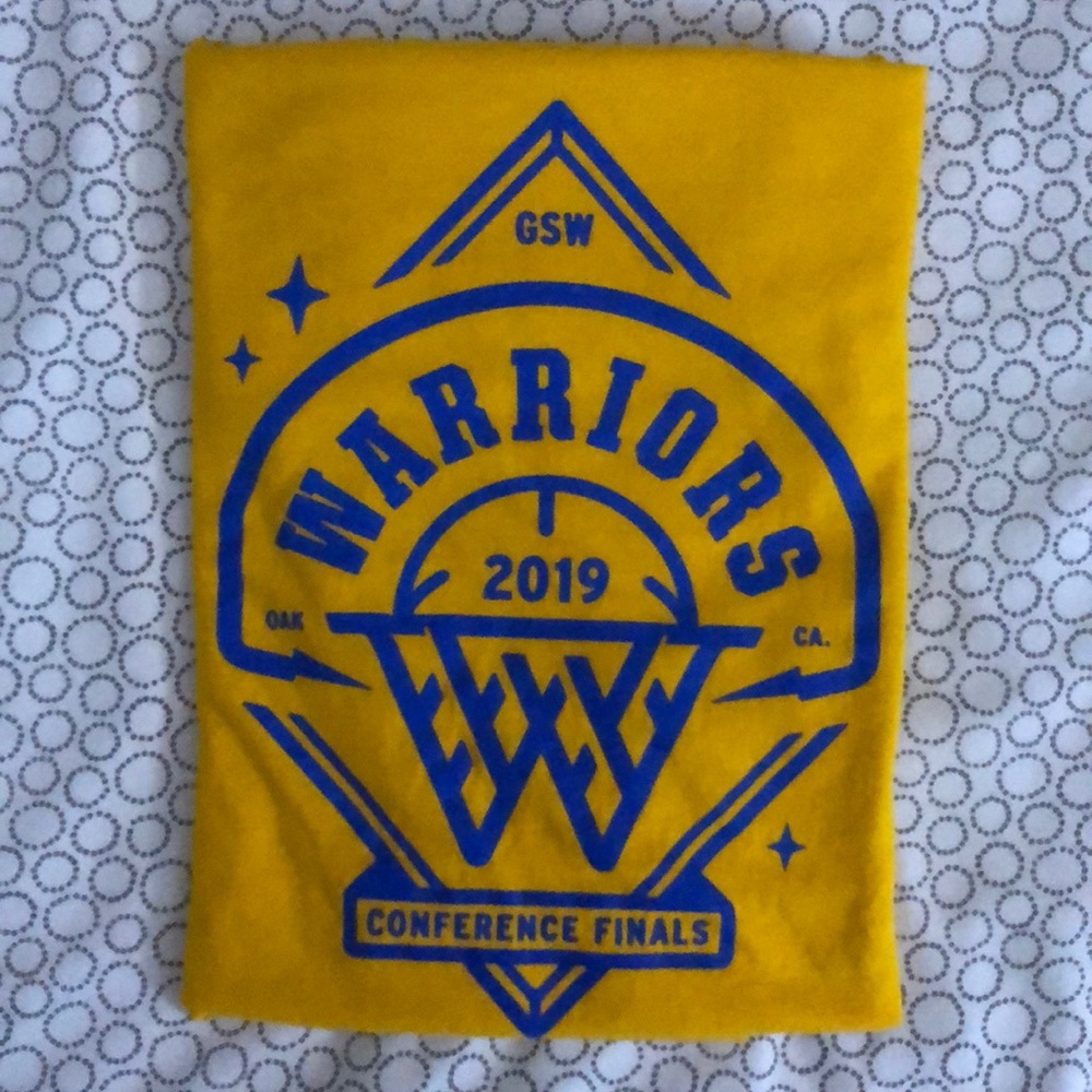 ✌🏽Fruit of the Loom Warriors T-Shirt